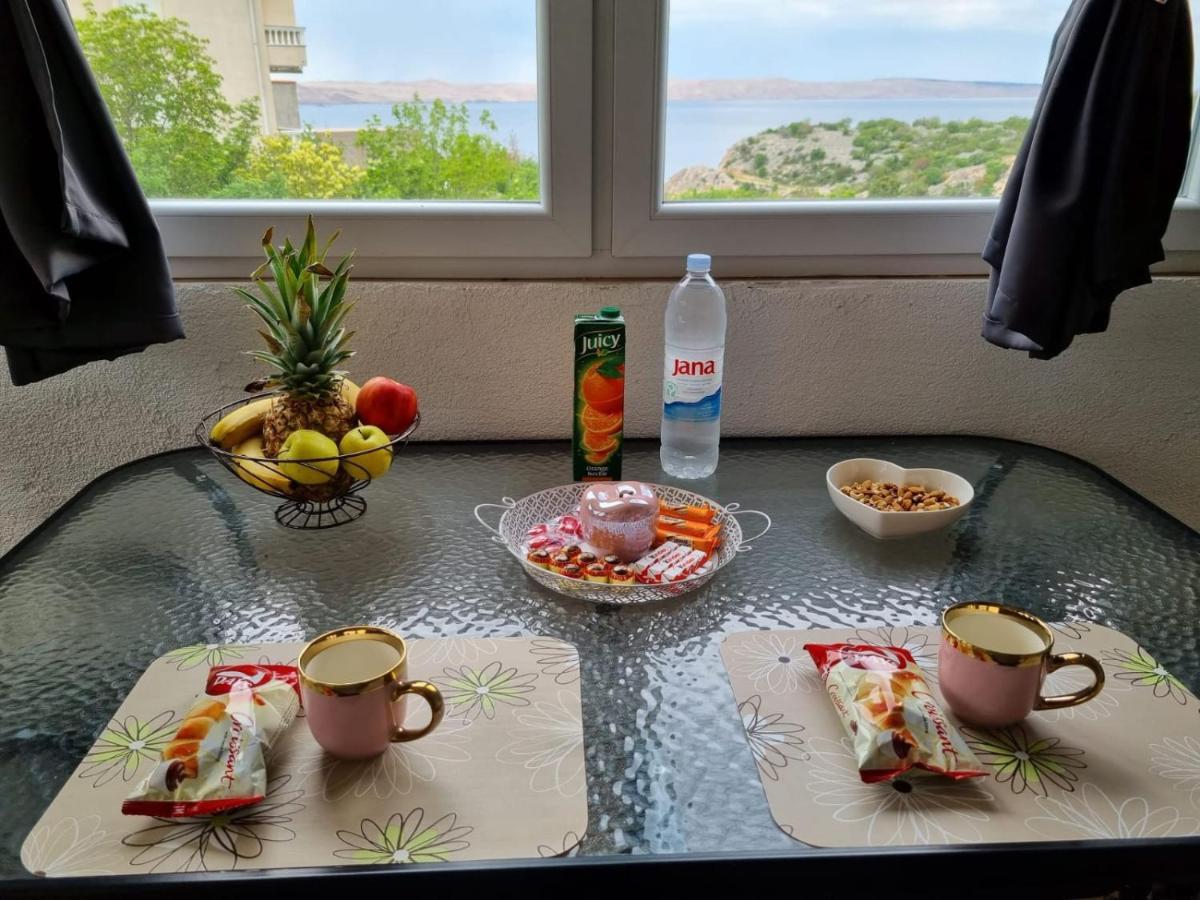 Apartmani 'Cvit' Karlobag Exteriör bild